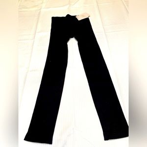 Spanx Women's Leggings Size XS Black RN 112121. NWT. Straight leg